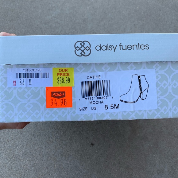 Ankle booties - Picture 5 of 5